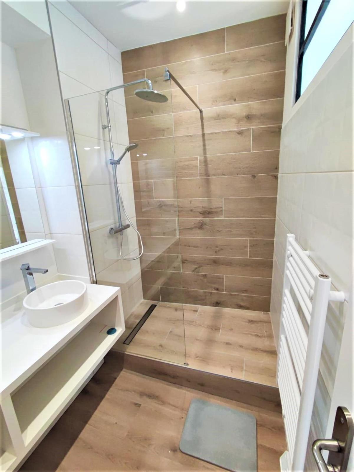 Appartements - Halles Brauhauban 塔布 外观 照片